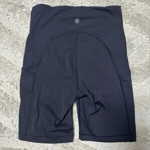 Athleta Ultimate Stash Pocket 7" Short